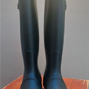 Hunter Black Textured Sole Boots
